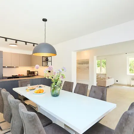 Hedera Estate, Hedera Iii * Zaton (Dubrovnik-Neretva)