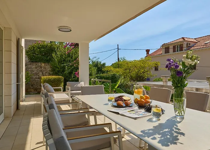 Hedera Estate, Hedera Iii Willa