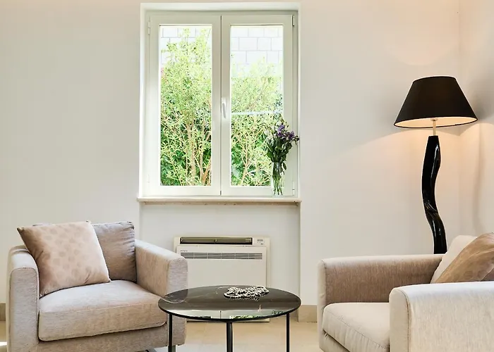 Hedera Estate, Hedera Iii Zaton (Dubrovnik-Neretva)