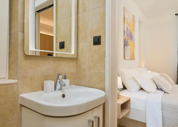 Willa Hedera Estate, Hedera Iii *