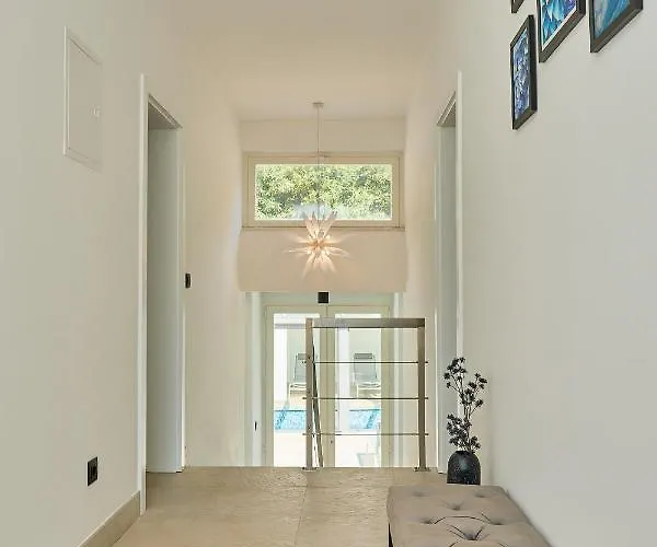 Willa Hedera Estate, Hedera Iii *