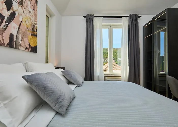 Hedera Estate, Hedera Iii * Zaton (Dubrovnik-Neretva)