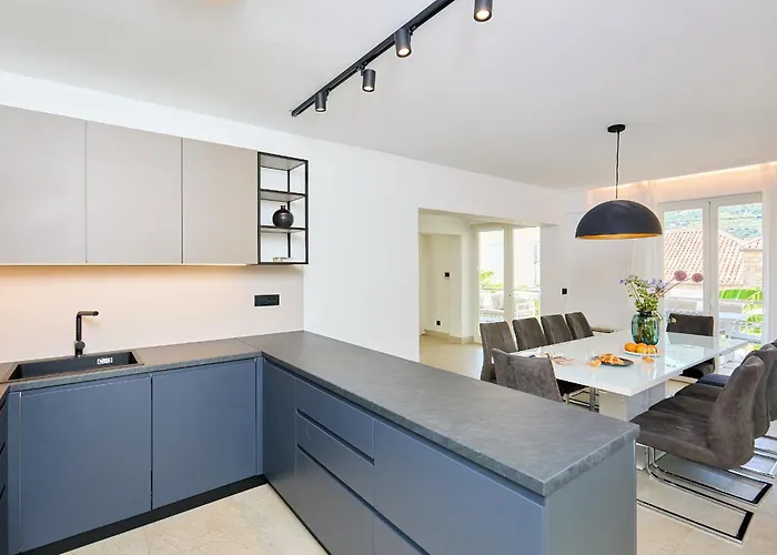 Hedera Estate, Hedera Iii * Zaton (Dubrovnik-Neretva)