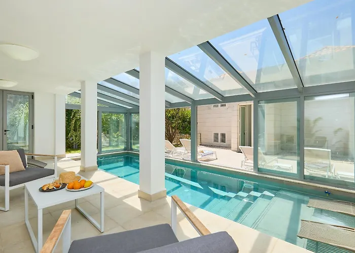 Hedera Estate, Hedera Iii Zaton (Dubrovnik-Neretva)