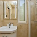 Hedera Estate, Hedera Iii Zaton (Dubrovnik-Neretva)