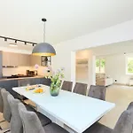 Hedera Estate, Hedera Iii * Zaton (Dubrovnik-Neretva)